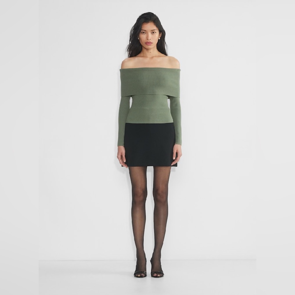 New Aritiza Wilfred Nola Sweater Soft knit off-the-shoulder sweater